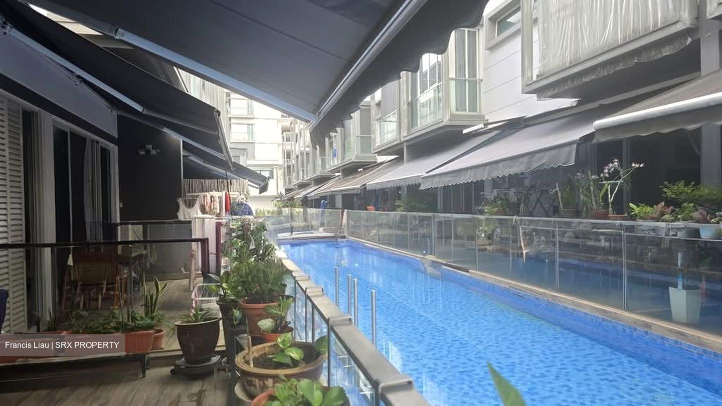 West Coast Drive (D5), Terrace #555313501